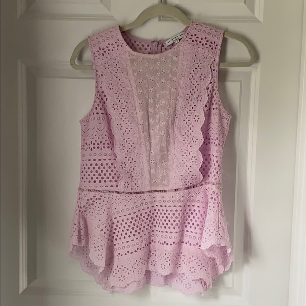 Eyelet lace pink summer top!